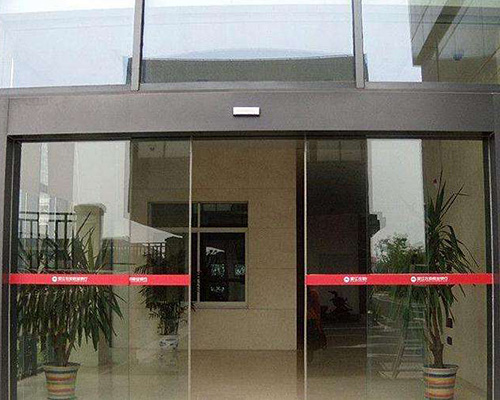 玻璃感應(yīng)門