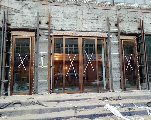 玻璃感應(yīng)門